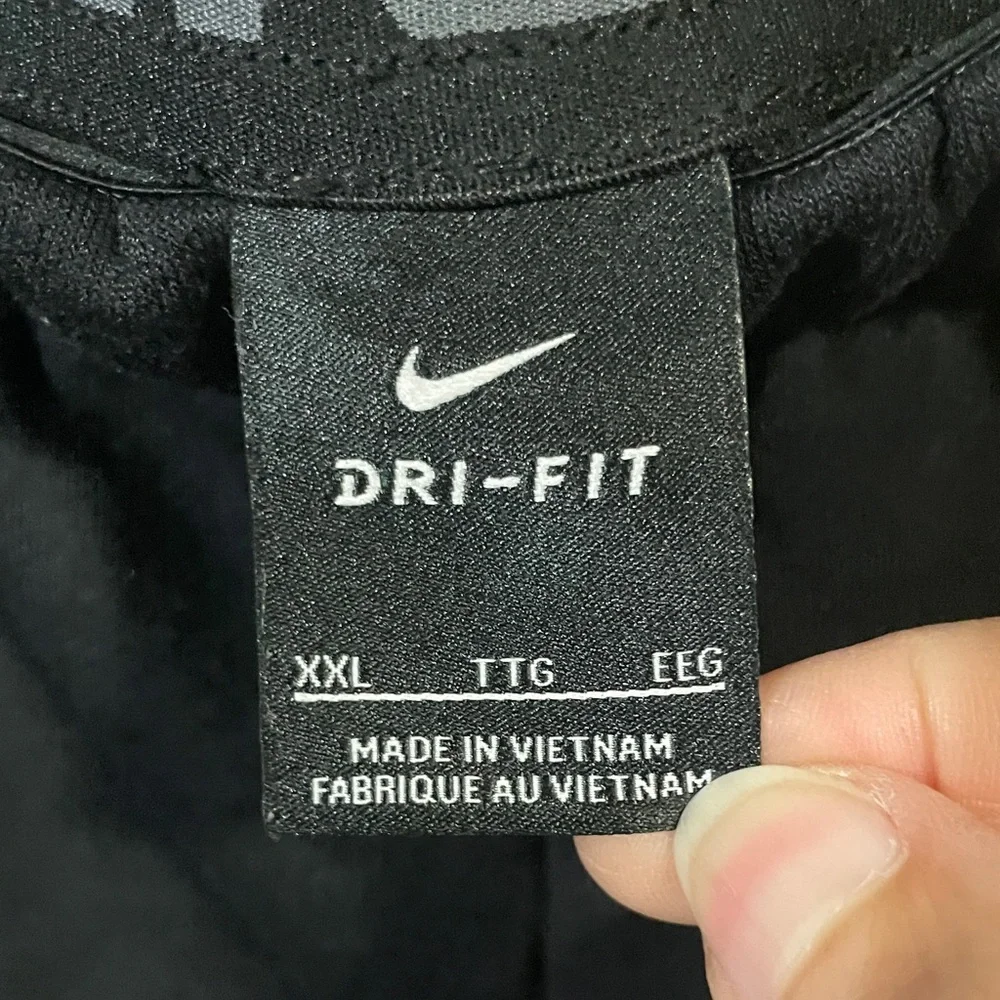 Nike mends dri-fit Athletic Black Shorts